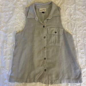 XS Women’s Universal Thread button up shirt with stripes